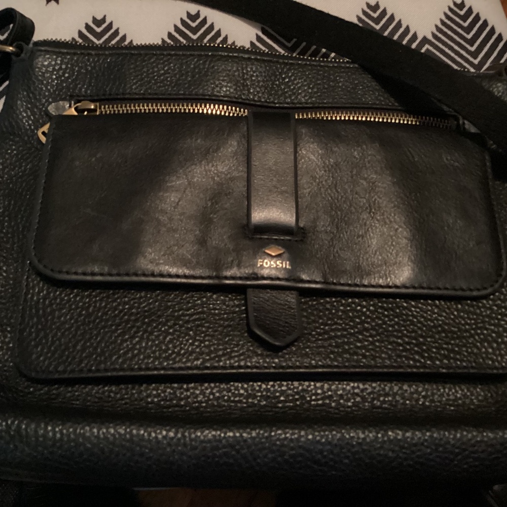 Black leather Fossil crossbody bag